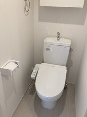 清潔感のあるトイレです