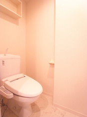 シンプルで使いやすいトイレです