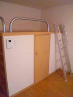 ゆったり過ごせる居間です