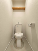 ゆったりとした空間のトイレです