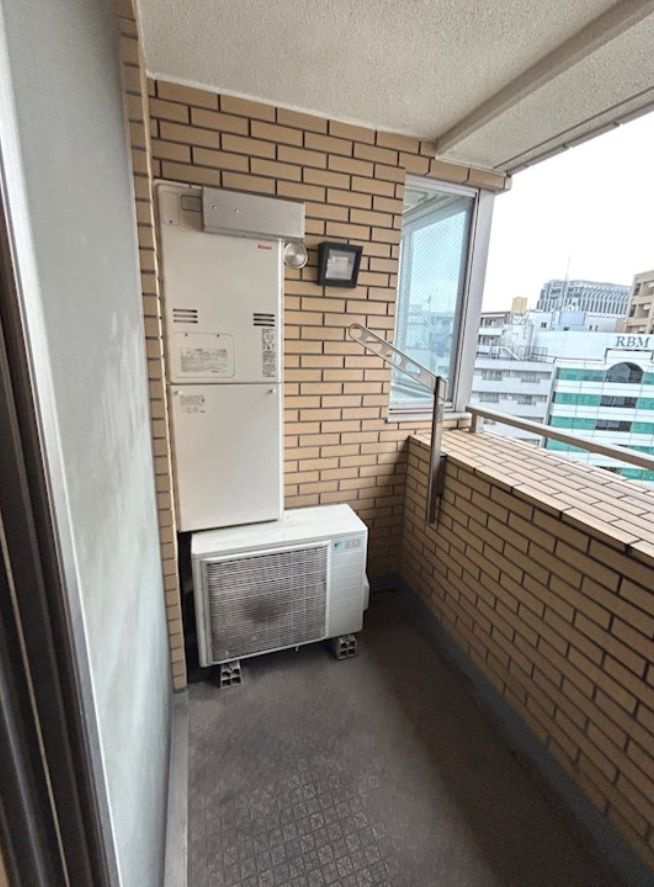 グラーサ東京イーストレジデンススクエアのバルコニー|外からの目が気にならないバルコニーで洗濯物が干せます