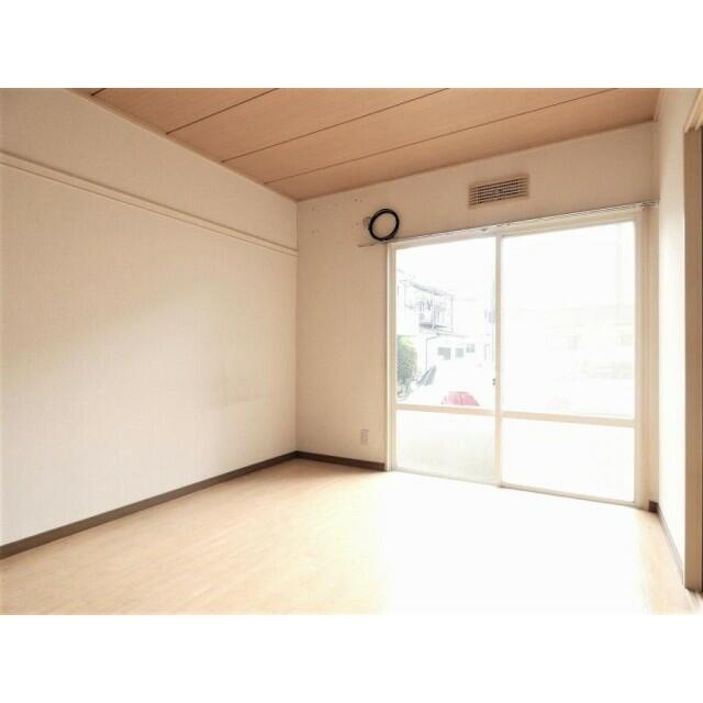 カーサパピヨンⅦの洋室|別部屋参考写真