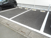 駐車場に車を止められます