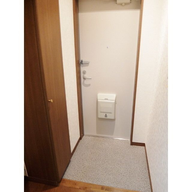 アムール Reposの玄関