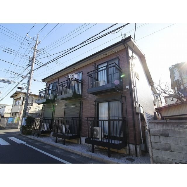 アムール Reposの外観