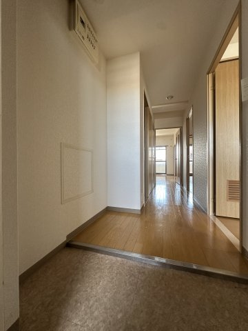 KMコートあびこの玄関