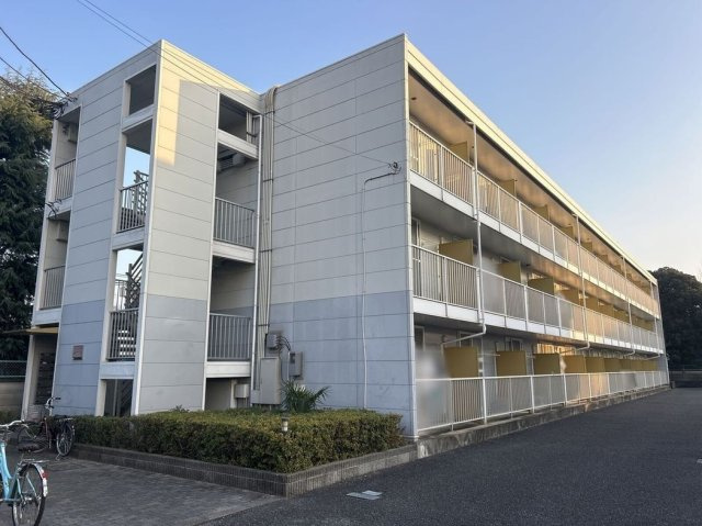 落ち着いた雰囲気の外観です