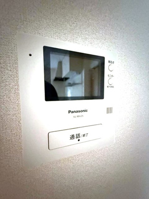 【セキュリティ】 | パーラメントⅡ | 防犯対策に有効なカメラ付きインターホン！突然の来客やお子様のお留守番でも安心です◎