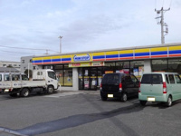 ミニストップ木更津中里店まで637ｍ