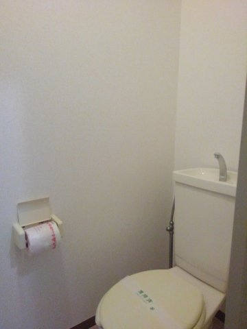シンプルで使いやすいトイレです