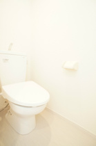 シンプルで使いやすいトイレです