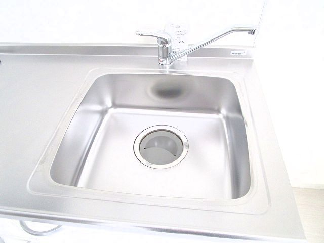 コンパクトなキッチンで掃除もラクラク