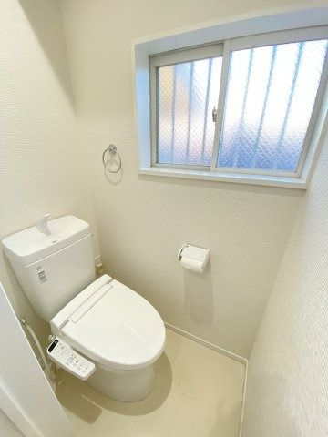 シンプルで使いやすいトイレです
