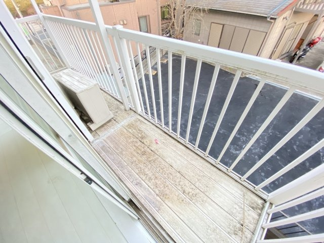 落ち着いた時間を過ごせるバルコニーです