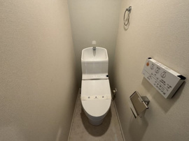 ゆったりとした空間のトイレです