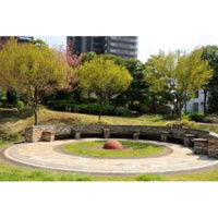 公園「新子安もくれん公園まで650ｍ」新子安もくれん公園