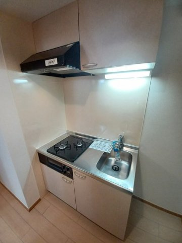 コンパクトなキッチンで掃除もラクラク