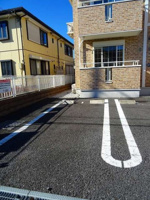 車をお持ちの方に嬉しい駐車場付きの物件です
