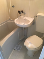 コンパクトで使いやすいお風呂です