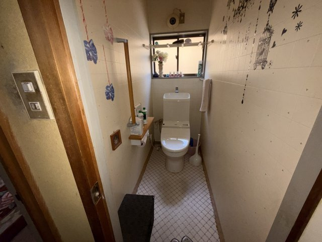 26/7/7商談中　戸建　飛騨市神岡町館野町　500万（2026/4/29新規）のトイレ