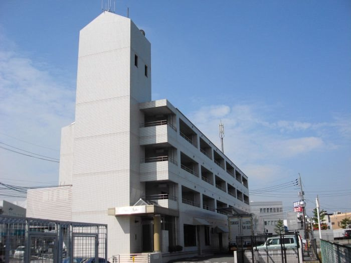 岡山市南区新保の賃貸マンションの外観