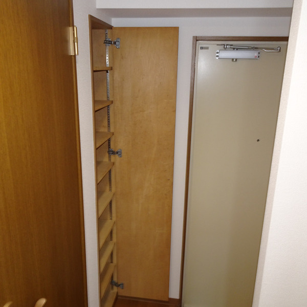 ヴィブレ飛鳥の玄関