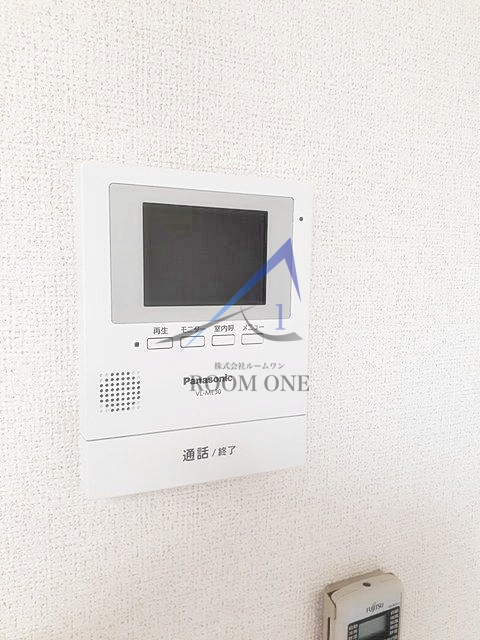 リュミエール東雪谷のセキュリティ|モニター付きインターホンです。