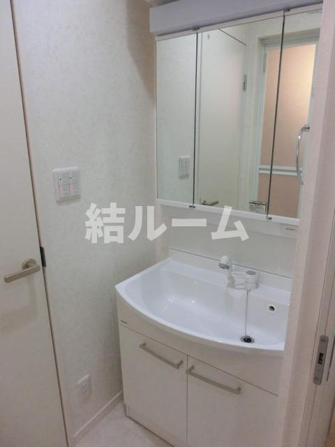 北区上中里１丁目のアパートの洗面所