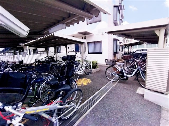 【駐輪場】の画像