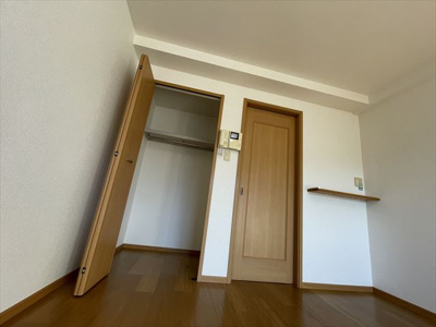 【収納】 | セレノ・カーサ | ※同建物別部屋の写真、反転タイプになります。