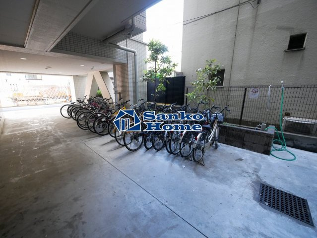 スカイコート本郷東大前第３の駐車場