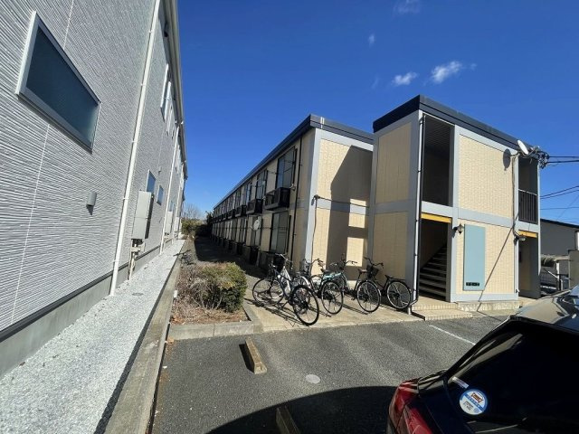 レオパレスフローラの外観