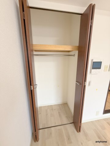 SWISS難波西　仲介手数料無料の収納