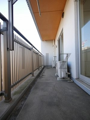 サンクスライフBLDのバルコニー