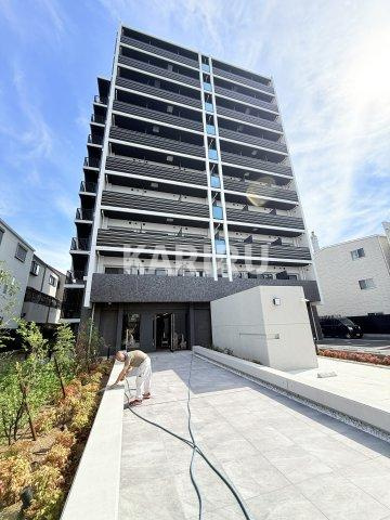 IW RESIDENCE大阪CREST TAPPのエントランス