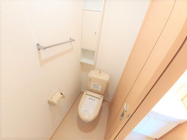 グランディールⅡ番館のトイレ|シンプルで使いやすいトイレです
