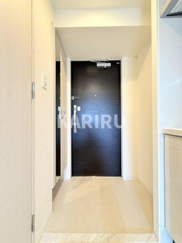 IW RESIDENCE大阪CREST TAPPの玄関