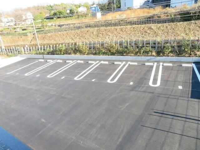 アンソレイエＢ棟の駐車場