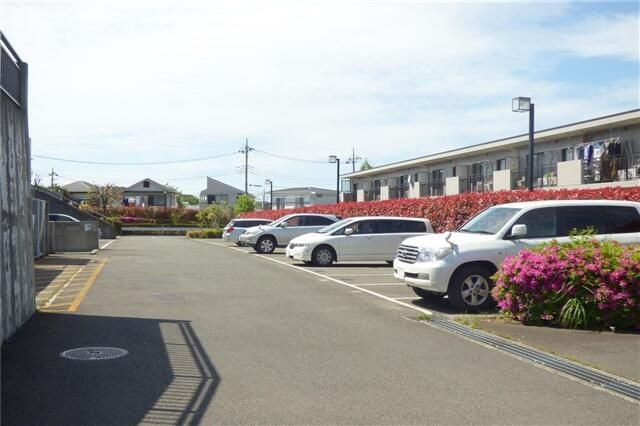 エスポワール松風台Ⅰ番館の駐車場