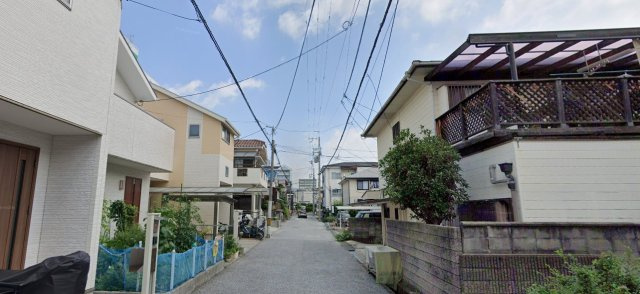 高槻市出丸町のアパートの周辺