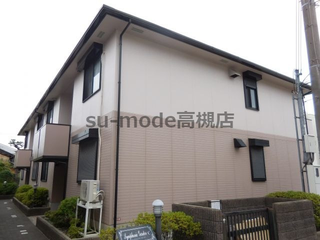 高槻市出丸町のアパートの外観