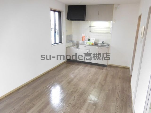 高槻市出丸町のアパートの洋室