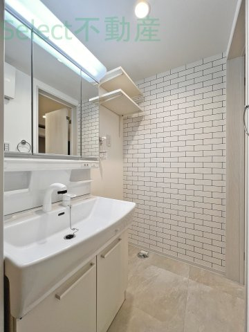 プリシェール黄金の洗面所