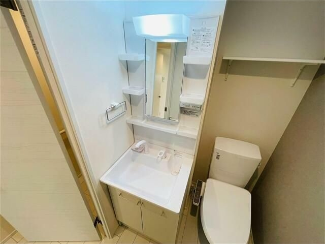 ヴランドール葛西の洗面所