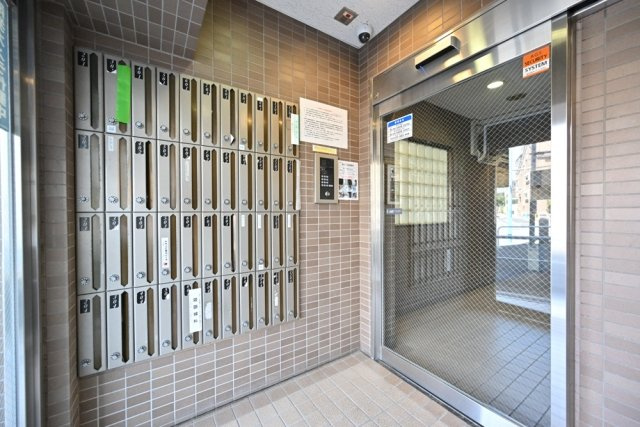 プレール新宿余丁町のロビー