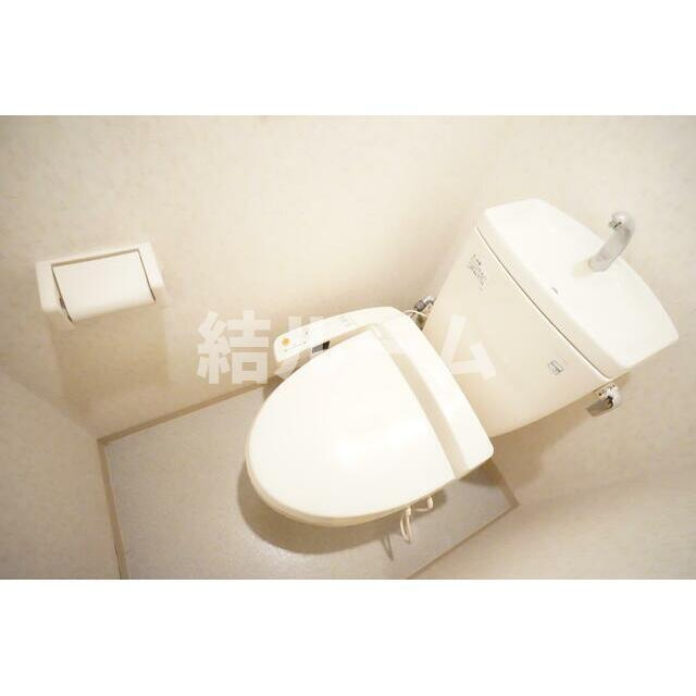 北区栄町のアパートのトイレ