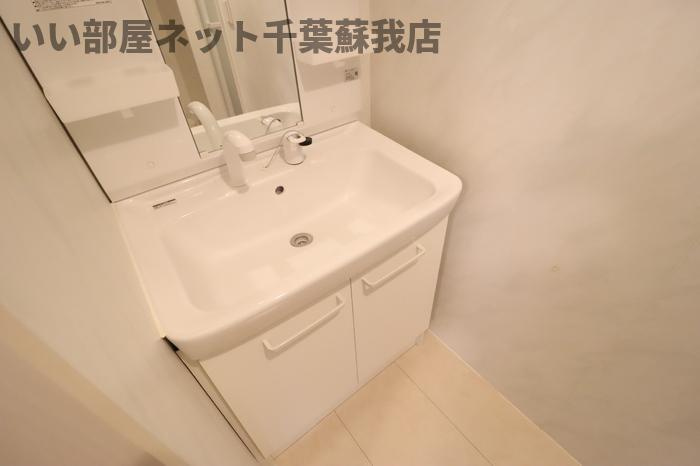 サウスヒルズ　Ⅱの洗面所|明るい洗面所です
