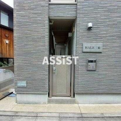 ＨＡＬＥ三宿のエントランス