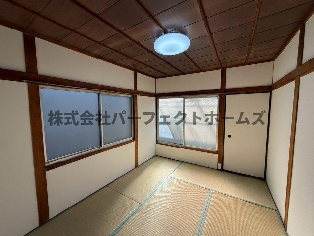 点野5丁目戸建　賃貸の和室|趣のある和室です