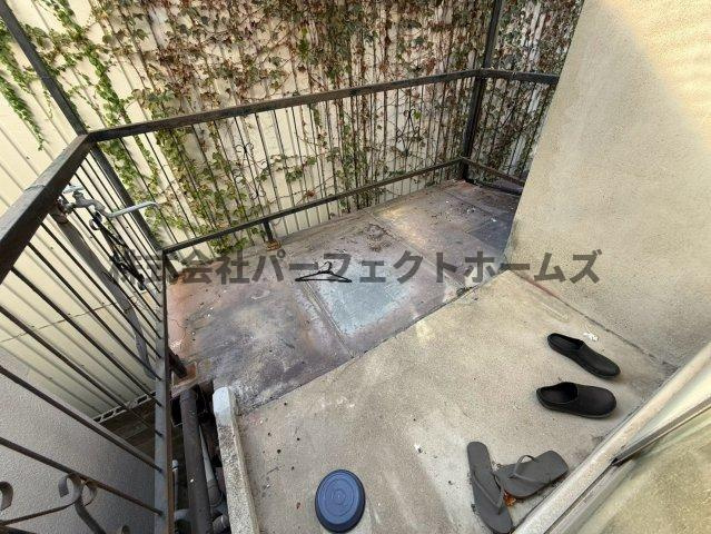 点野5丁目戸建　賃貸のバルコニー|広々としたバルコニーです